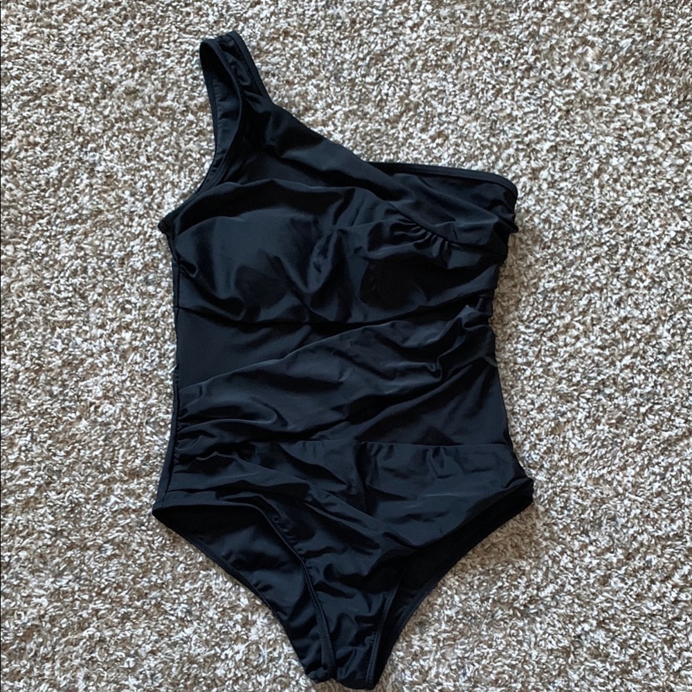 Runtlly Women's One Piece SwimSuit